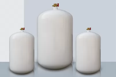 CNG Cylinder Vs. Traditional Fuel Tanks